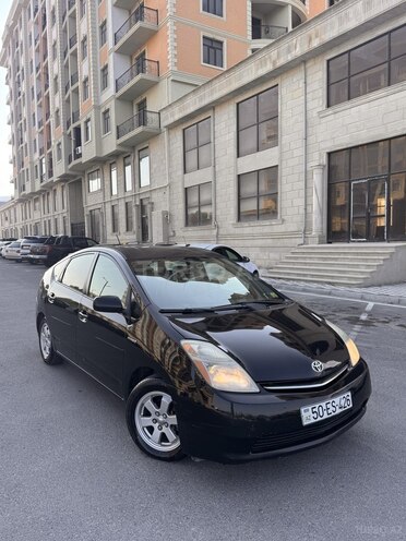 Toyota Prius-3
