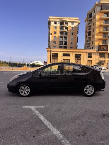 Toyota Prius-8