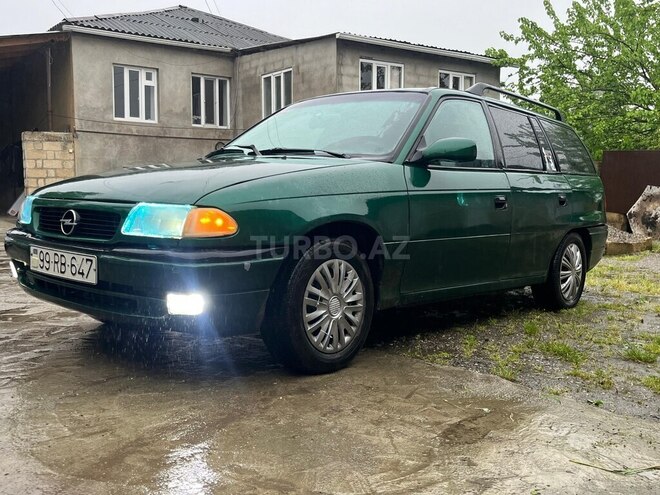 Opel Astra-2