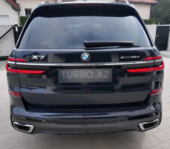 BMW X7-6