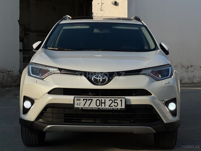Toyota RAV4-1