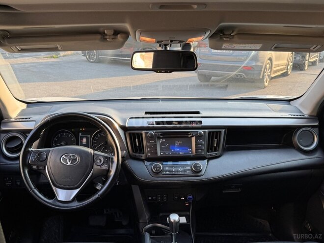 Toyota RAV4-3