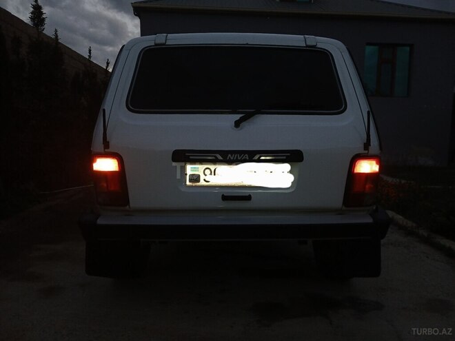 LADA (VAZ) Niva-2