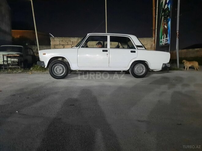 LADA (VAZ) 2107-4