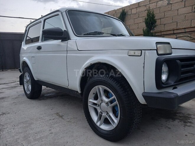 LADA (VAZ) Niva-8