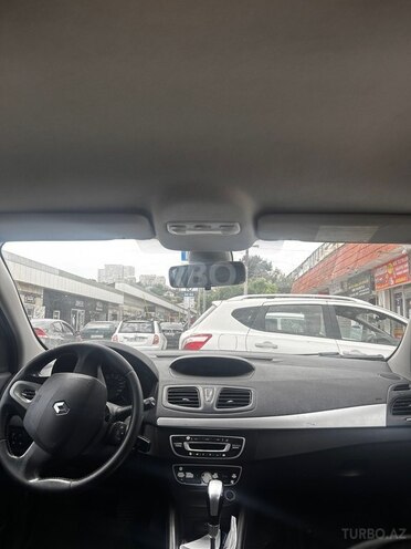 Renault Megane-5