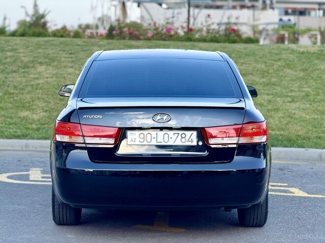 Hyundai Sonata-8