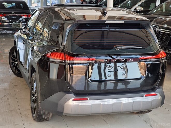 Toyota RAV4-11