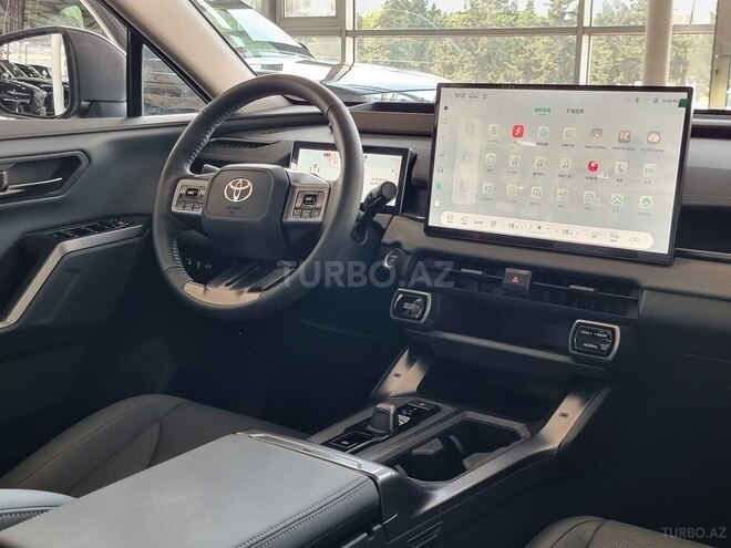 Toyota RAV4-17
