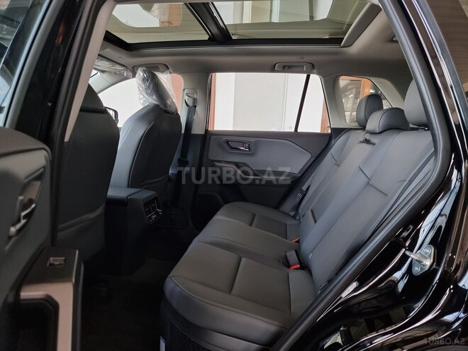 Toyota RAV4-21