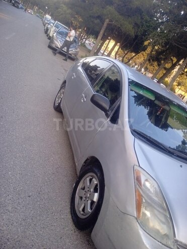 Toyota Prius-12