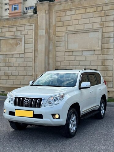 Toyota Land Cruiser Prado-3