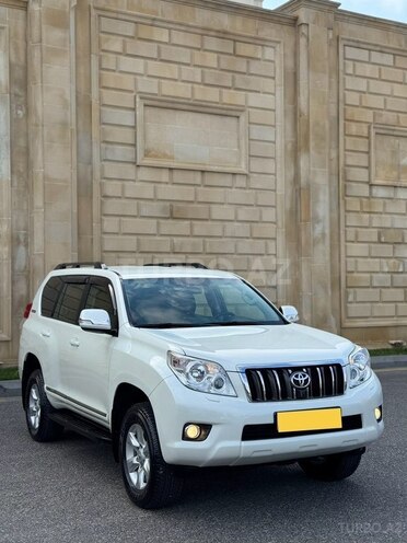 Toyota Land Cruiser Prado-5