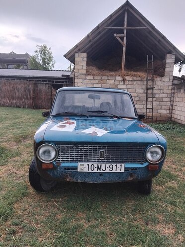 LADA (VAZ) 21011-1