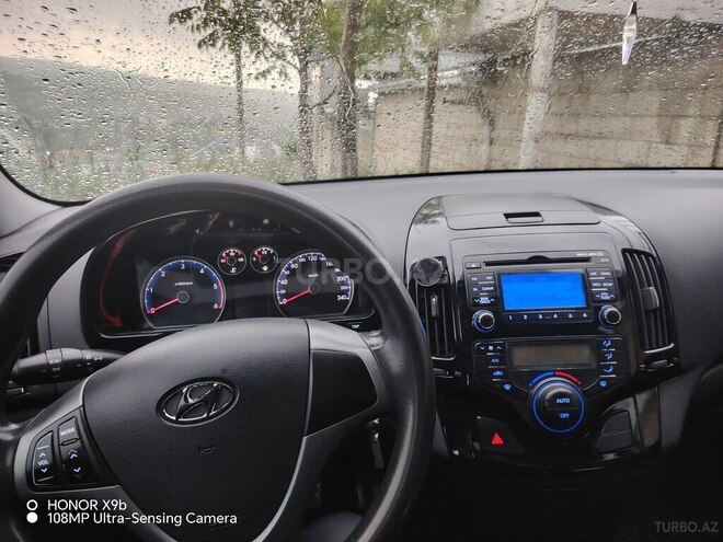 Hyundai i30-7