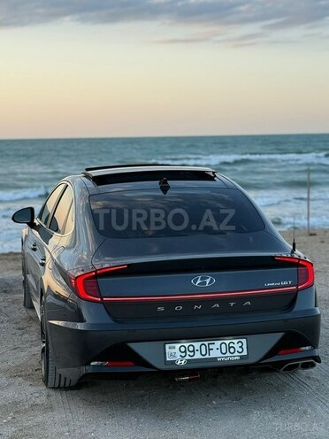 Hyundai Sonata-4
