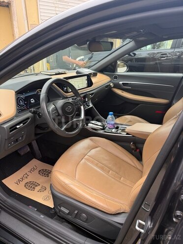 Hyundai Sonata-6