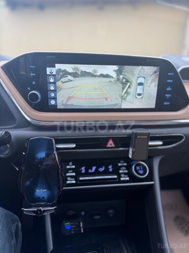 Hyundai Sonata-19