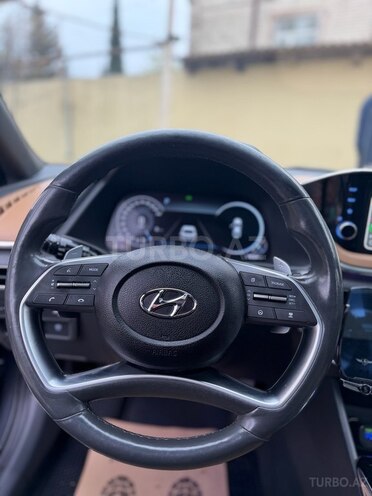Hyundai Sonata-18