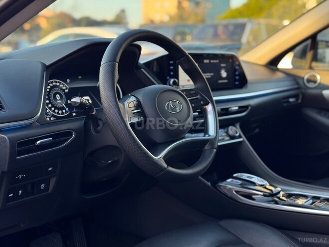 Hyundai Sonata-22