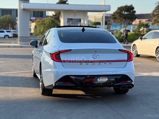 Hyundai Sonata-8