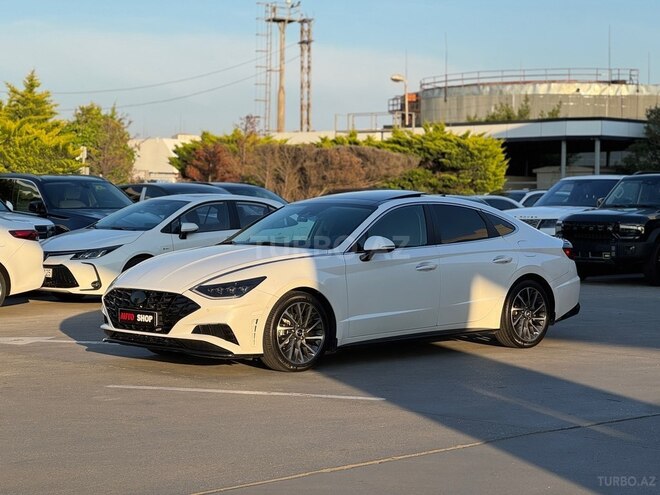 Hyundai Sonata-15