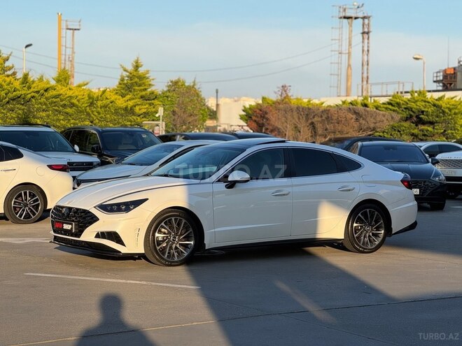 Hyundai Sonata-14