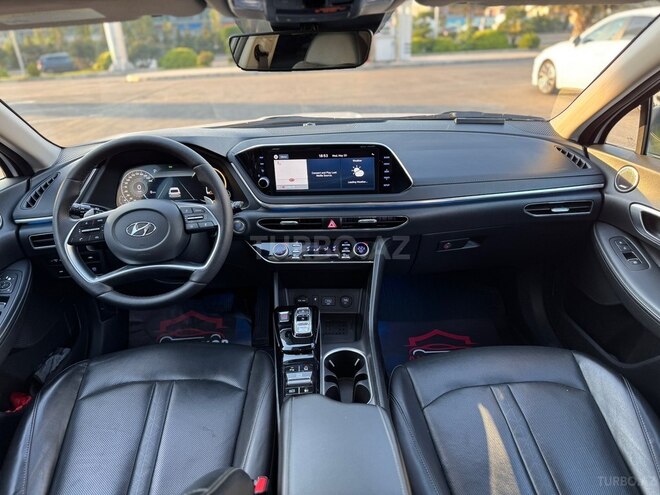 Hyundai Sonata-20