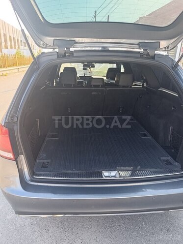 Mercedes E 220-3