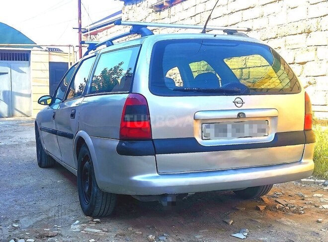 Opel Vectra-6