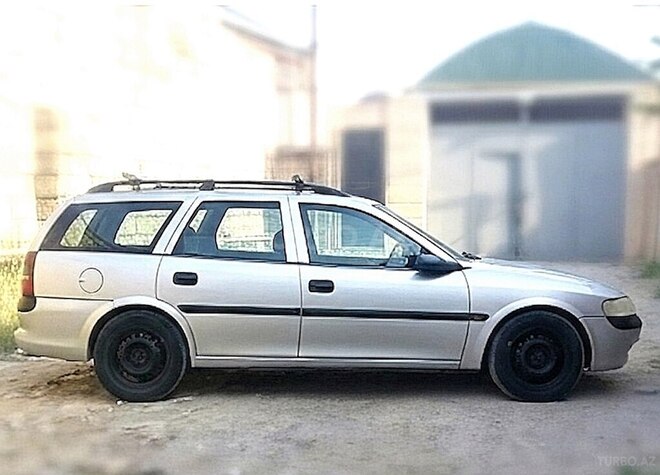 Opel Vectra-3