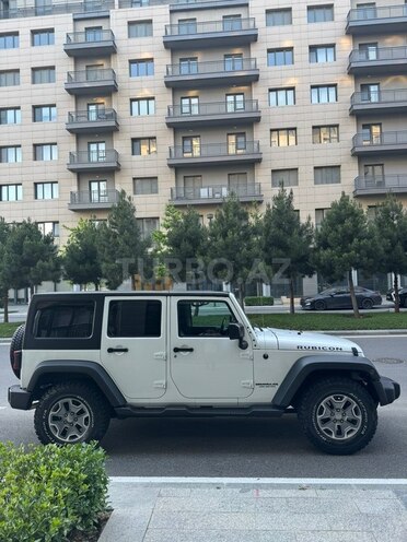 Jeep Wrangler-4