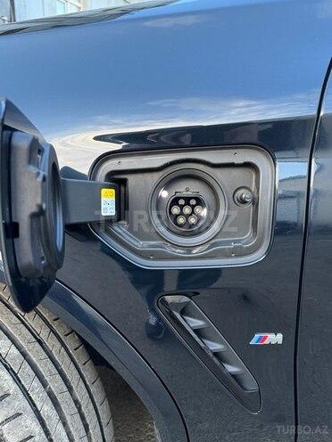 BMW iX3-6