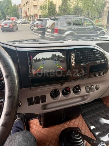 Ford Transit-19