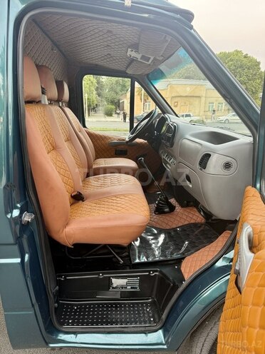 Ford Transit-14