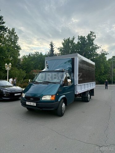 Ford Transit-6