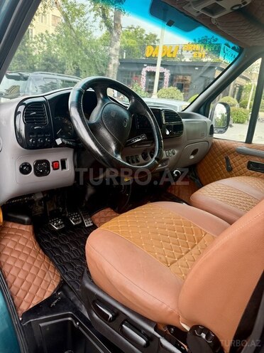 Ford Transit-15
