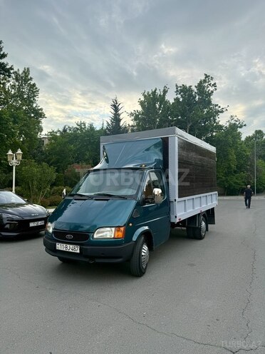 Ford Transit-5