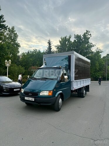 Ford Transit-3