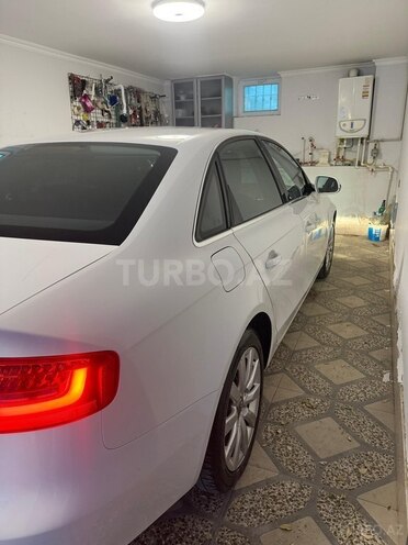 Audi A4-6