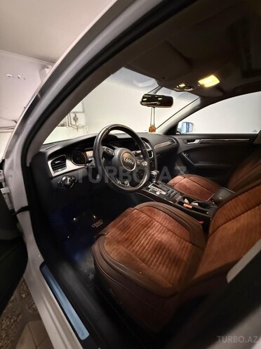Audi A4-7