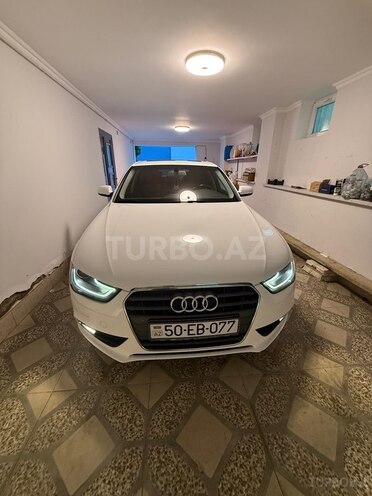 Audi A4-1