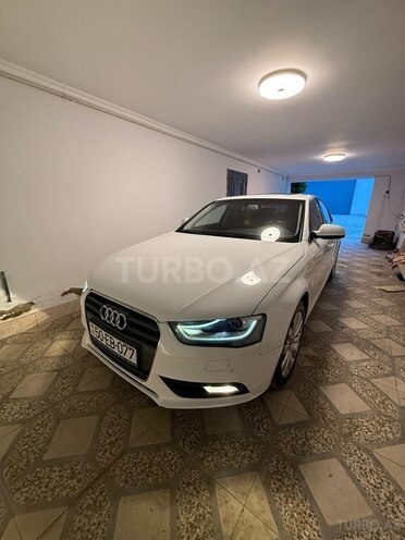 Audi A4-4