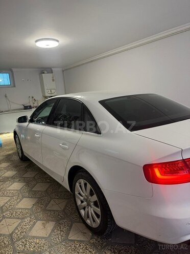 Audi A4-5