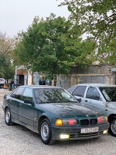 BMW 318-1