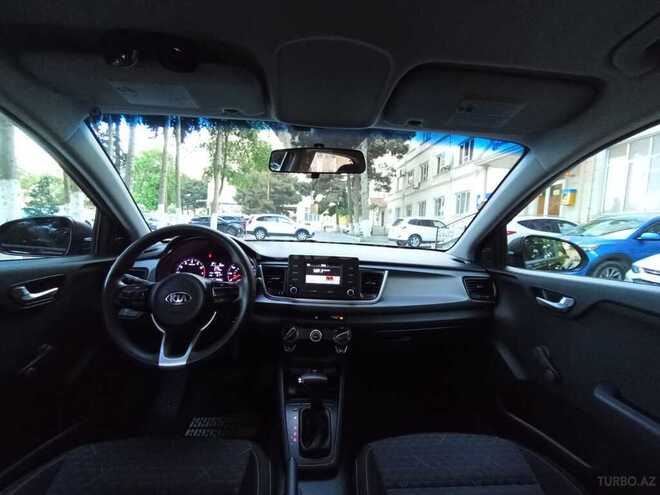 Kia Rio-12