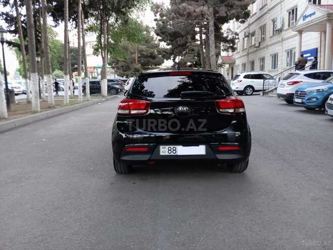 Kia Rio-7