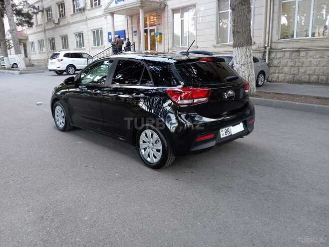 Kia Rio-6