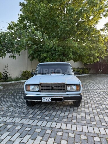 LADA (VAZ) 2107-1