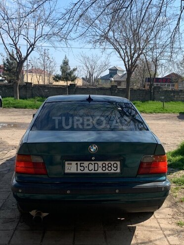 BMW 318-6